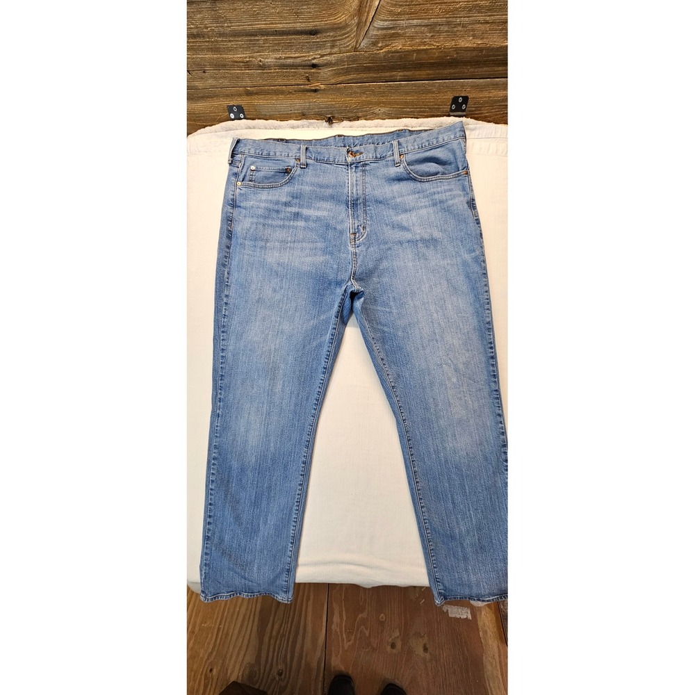 Cremieux Straight Leg Light Wash Jeans 44x32